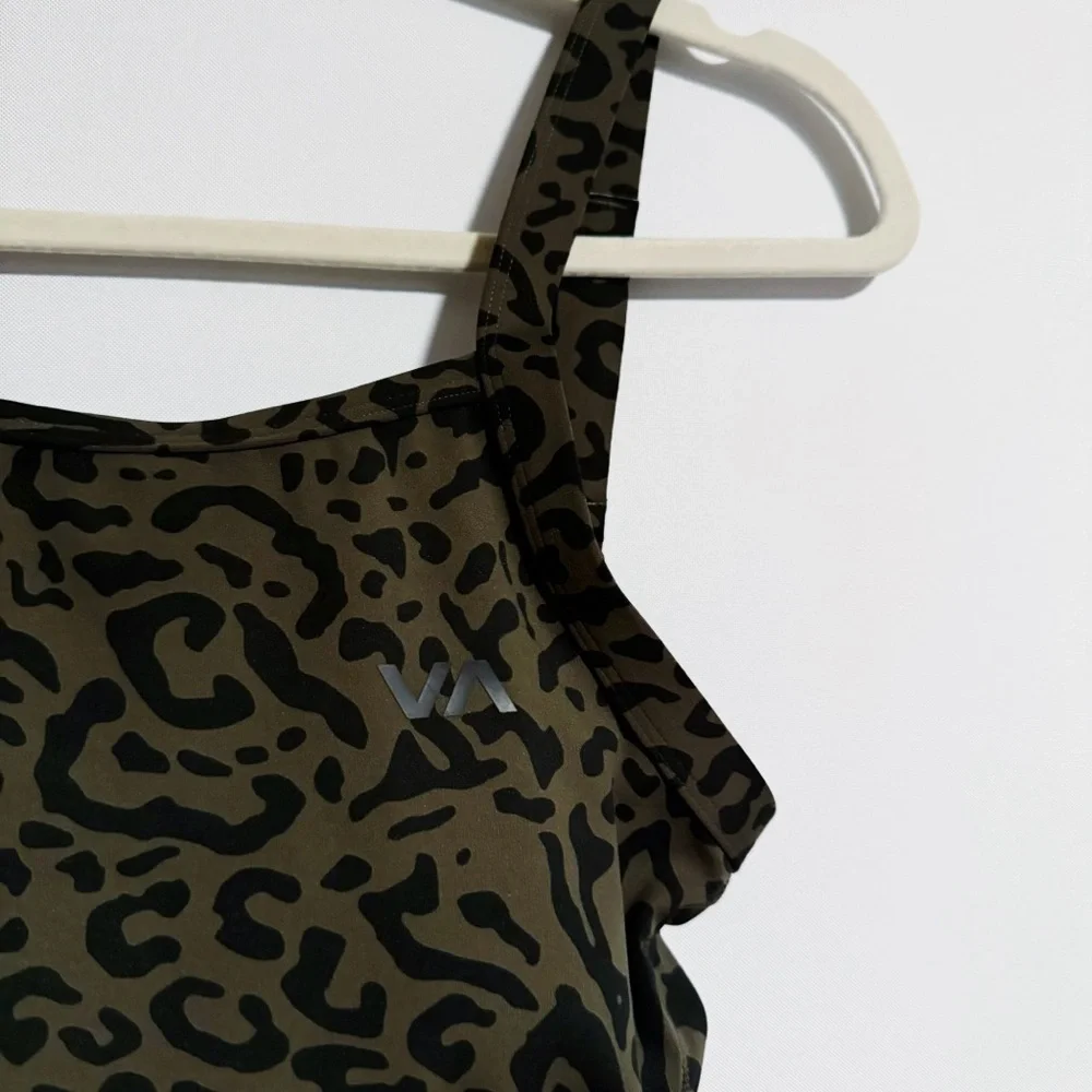 RVCA - Dark Green and Black Leopard Print Essential High Impact Bra